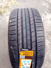 Автошина Tracmax 295/40R21 X-privilo RS 01+ 111Y