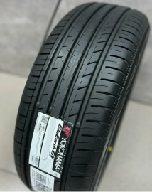 Автошина Yokohama 215/60R16 BluEarth-GT AE51 99V