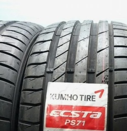 Автошина Kumho 235/40/18 PS-71 95Y XL